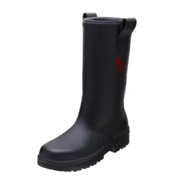 Schaftstiefel aus genarbtem Leder